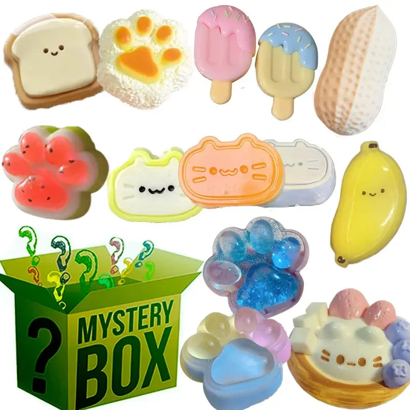 Blind Box Mystery Kawaii Cat Paw Mochi Squishy, Simulated Food Fidget Toy, Cute Squeeze Foot Toy Antistress Stress-Relief