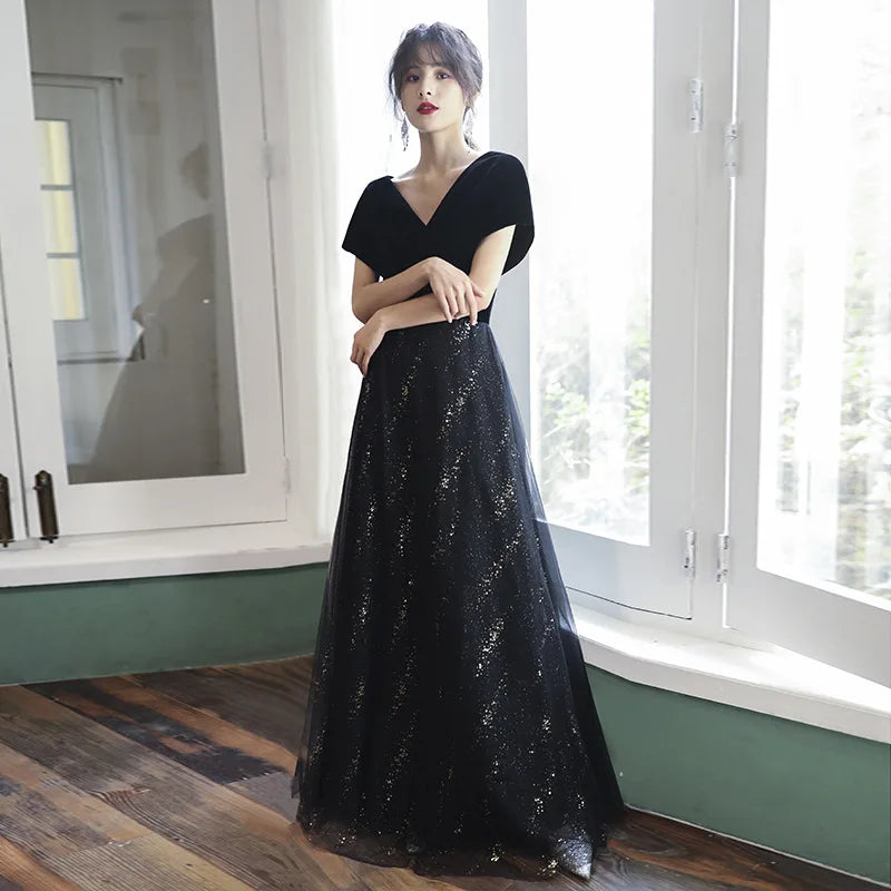 High End Slimming Evening Dress for Women 2026 New Black V-neck Velvet Atmospheric Long Style Elegant Aura Queen Host Dress