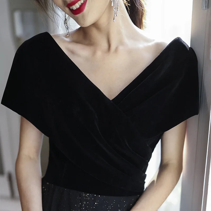 High End Slimming Evening Dress for Women 2026 New Black V-neck Velvet Atmospheric Long Style Elegant Aura Queen Host Dress