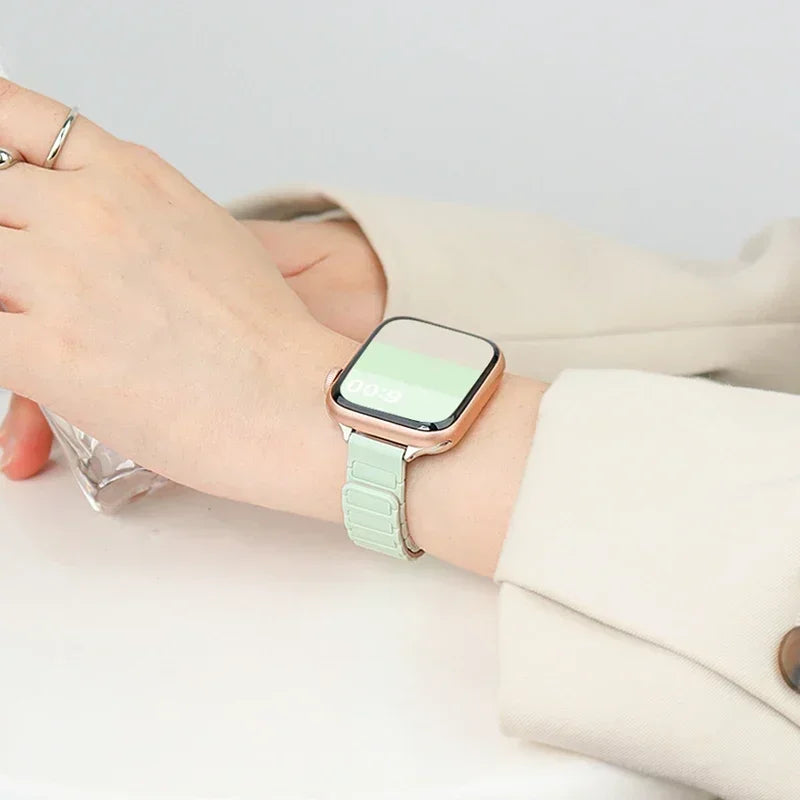 Magnetic Strap for Apple Watch 10 Band 44mm 45mm 49mm 40mm 41mm 42mm 46mm Silicone Bracelet iWatch Series 7 8 SE 3 Ultra 2 9 11