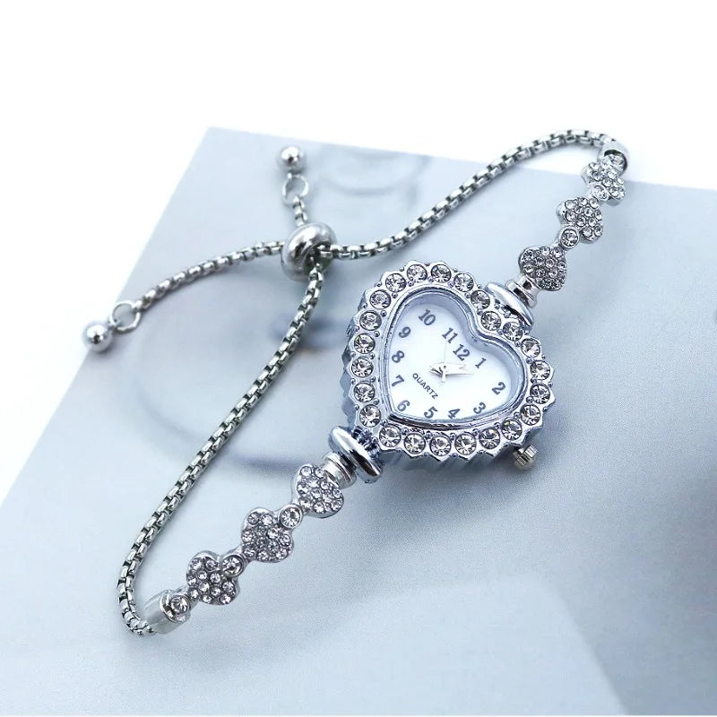 Fashion women's watch, diamond-encrusted love women's bracelet, exquisite rhinestone trend quartz watch